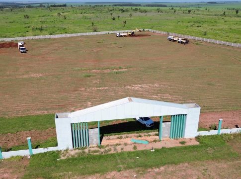 Prefeitura de Naviraí inicia construção de jazigos no novo Cemitério Municipal