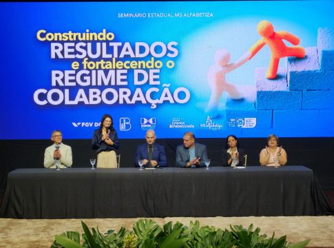 Itaquiraí: Secretária de Educação, Profª Silvia Freire, está marcando presença no “Seminário Estadual MS Alfabetiza”