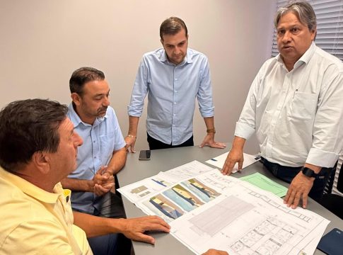 Vereador Kaudi apresenta projeto da planta do Centro de Especialidade Médica