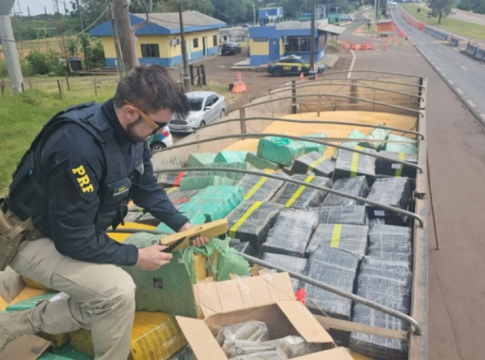 Casal de MS é preso no Paraná com mais de 5 toneladas de maconha