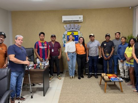 Prefeitura realiza reunião com comissão para organização das comemorações dos povos indígenas