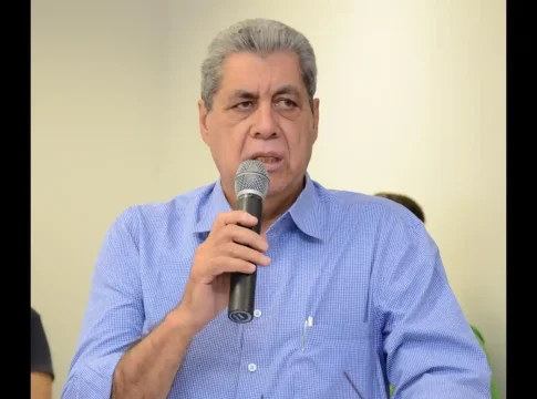 Livro de André Puccinelli sobre gestão em Campo Grande será lançado no dia 26 na Câmara Municipal