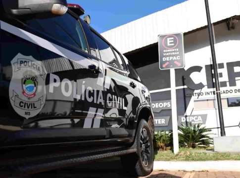 Rapaz é agredido após ‘cantar’ mulher comprometida em bar no Chácara Cachoeira