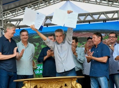 Deputado Paulo Corrêa prestigia lançamento da pavimentação da MS 316