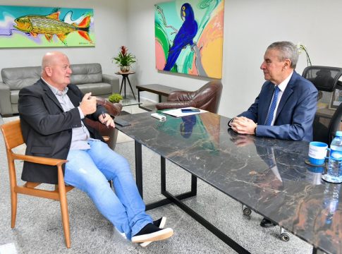 JAPORÃ: deputado Paulo Corrêa atende vice-prefeita Aninha e vereador Gabriel e destina R$ 150 mil para Saúde
