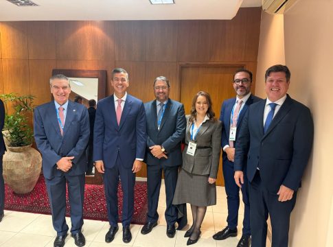 Com presidente do Paraguai e Longen, Paulo Corrêa defende competitividade das indústrias de MS