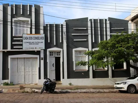 Mulher pagará R$ 15 mil à família por ser racista com criança de 10 anos