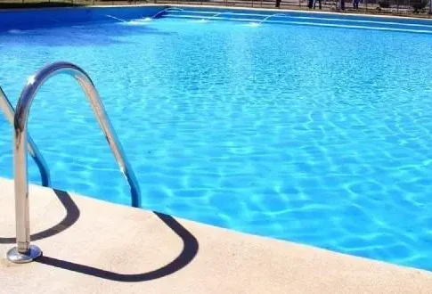 Menina de 2 anos morre afogada em piscina durante confraternização de família em Campo Grande