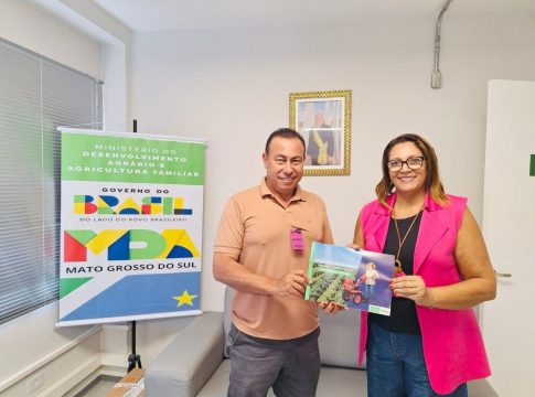 Prefeito Malaquias pede no Incra regularização de 530 lotes de assentados