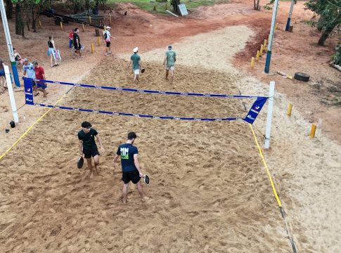 Primeira Copa Prainha de Beach Tennis reúne mais de 300 inscritos e lota a Praia da Amizade em Itaquiraí