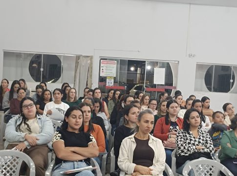Governo de Mundo Novo realizou palestra sobre Transtornos do Neurodesenvolvimento para professores da Educação Infantil