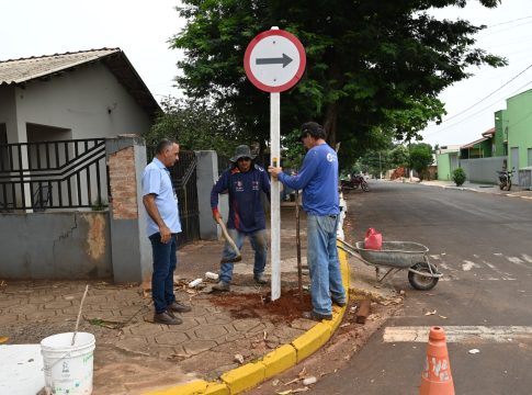 Prefeitura de Itaquiraí iniciou a sinalização de vias com novo sentido de circulação