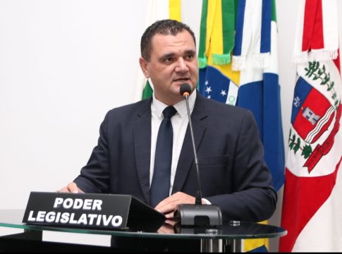 Richardson faz indicação de Projeto para isentar IPTU em ruas sem asfalto