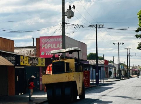 PREFEITURA DE IGUATEMI REINICIA A 2ª ETAPA DE RECAPEAMENTO ASFÁLTICO NA AVENIDA FRANCISCO FERNANDES FILHO.