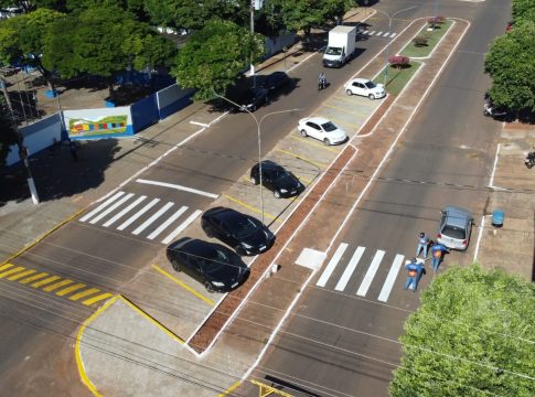 Prefeitura de Eldorado realiza restauração de sinalizações viárias e reforça segurança no trânsito