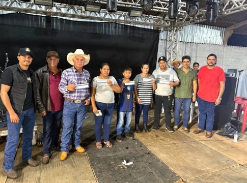 JAPORÃ 34 ANOS: dois japoraenses dividiram R$ 34 mil sorteado no Show de Prêmios (1º prêmio)