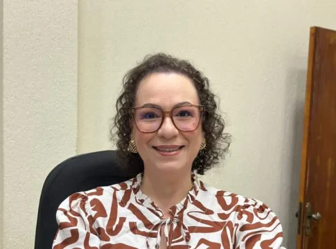 Vereadora Maria da Bello apresenta indicações e cobra melhorias em sessão da Câmara