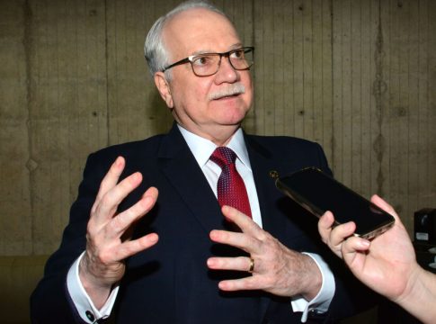 Fachin pede “resiliência’ de juízes diante de ataques ao Judiciário