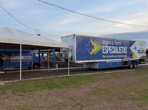 ‘Agora Tem Especialistas’ traz a Naviraí carreta de exames de imagem para diagnóstico precoce de doenças