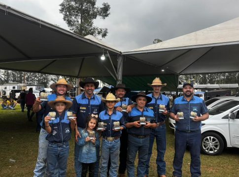 Atletas do laço comprido iguatemiense fazem bonito na festa do laço em Japorã
