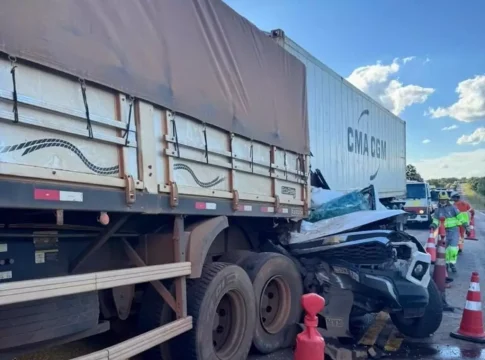 Caminhoneiro que matou casal em acidente é preso com comprimidos que inibem sono