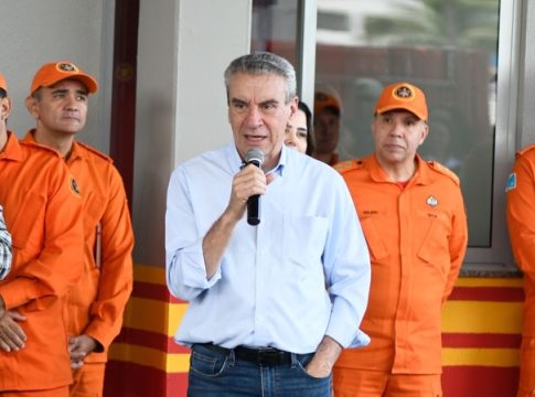 Deputado Paulo Correâ participa de inaugurações nos 46 anos de Itaquiraí