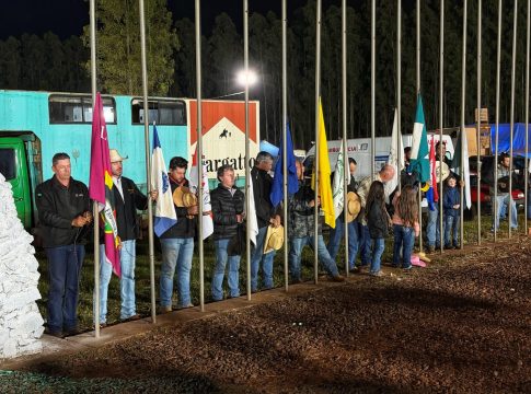 Abertura do 12º Encontro de Laço Comprido celebra tradição e cultura campeira em Japorã