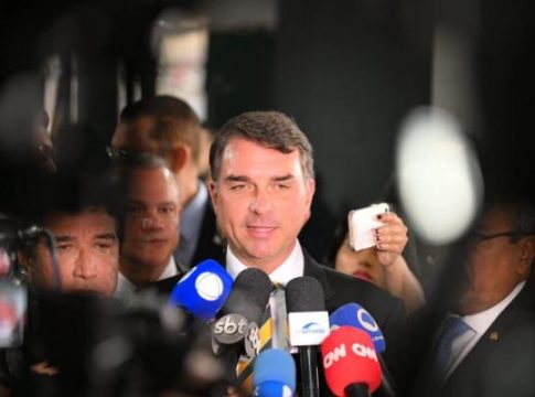 Pesquisa nacional confirma Flávio à frente de Lula em 2º turno: 46,9 a 44,4%