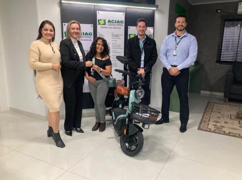Campanha Premiada contempla moradora com prêmio de Dia das Mães
