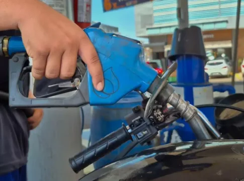 Gasolina fica mais cara e consumo cresce em MS enquanto etanol recua