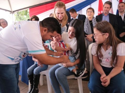 Governo leva campanha de vacinação para áreas de fronteira em MS