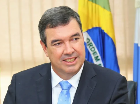 Riedel consolida favoritismo e caminha para vitória no 1º turno em MS, aponta nova pesquisa