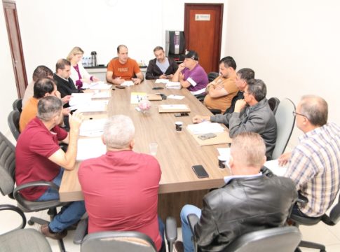 Câmara de Mundo Novo debate importantes Projetos de Lei antes de votação na noite desta segunda-feira (01/06)