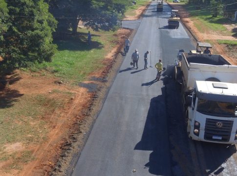 PREFEITURA DE IGUATEMI CONCLUI AVENIDA PRESIDENTE VARGAS GARANTINDO QUALIDADE DE VIDA PARA OS IGUATEMIENSES.