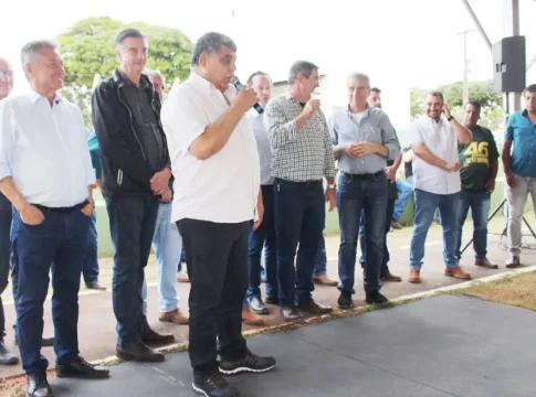 Miro da Carioca pede e governador Eduardo Riedel se compromete em restaurar a MS-160 entre Sete Quedas e Tacuru