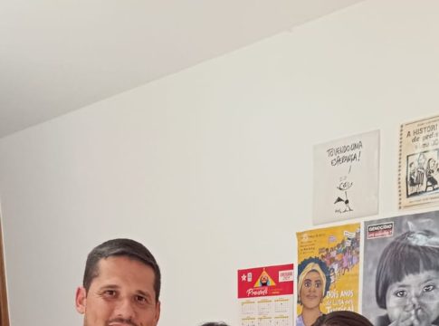 Atendendo a solicitação do vereador Carlos Cezar, Camila Jara e Vander Loubet garantem Unidade Odontológica Móvel para Japorã