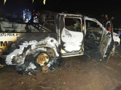 Grupo ataca posto policial, queima carros e deixa 3 mortos no Paraguai