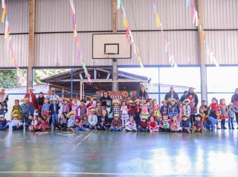 Festa julina do Cei Pingo de Gente celebra tradição e alegria em Eldorado