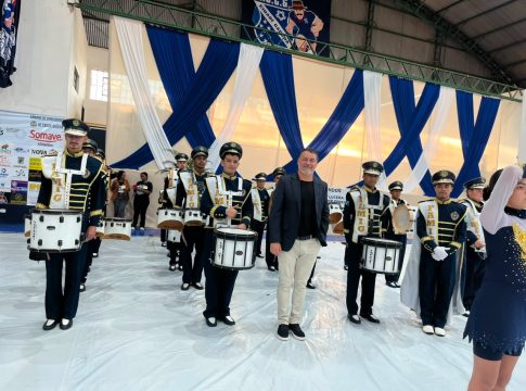 FANFARRA MUNICIPAL DE IGUATEMI EMOCIONA PÚBLICO NO FESTIVAL DE BANDAS E FANFARRAS EM CIDADE GAÚCHA-PR.