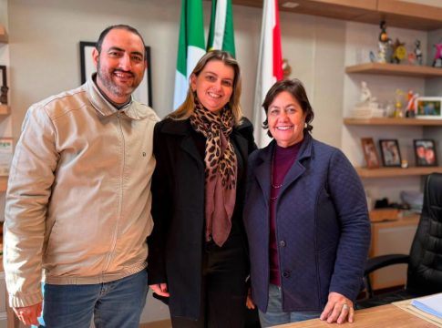 Governo de Mundo Novo apresenta nova secretária de Agricultura