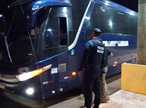 Passageiro que receberia R$ 5 mil para transpostar 11 kg de maconha é preso em Corumbá