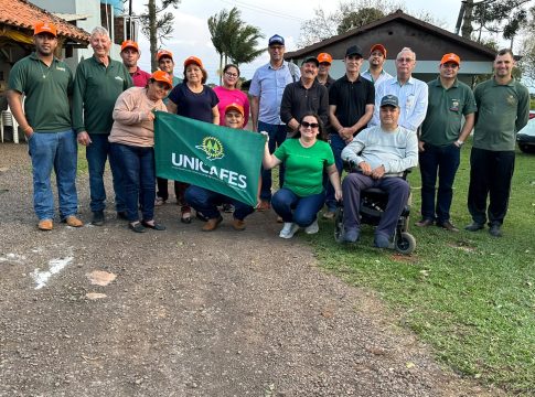Itaquiraí participa de intercâmbio com cooperativas da agricultura familiar em Santa Catarina