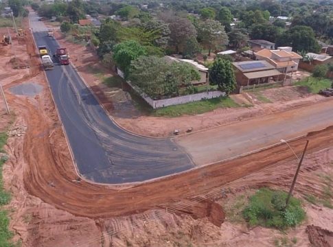 Iguatemi inicia pavimentação asfáltica na Rua Antônio Florisval Rossi