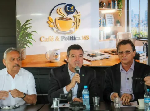 Governador admite implodir pontes após queda e alerta para cargas pesadas