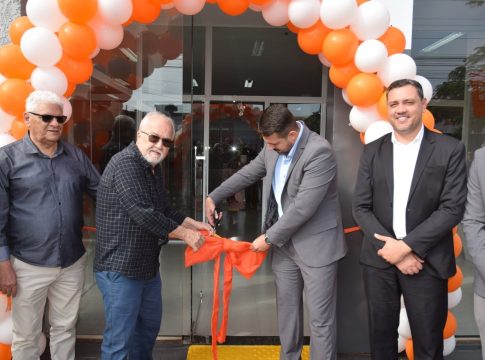 Prefeito Dr. Lídio prestigia inauguração da agência da Cresol em Iguatemi