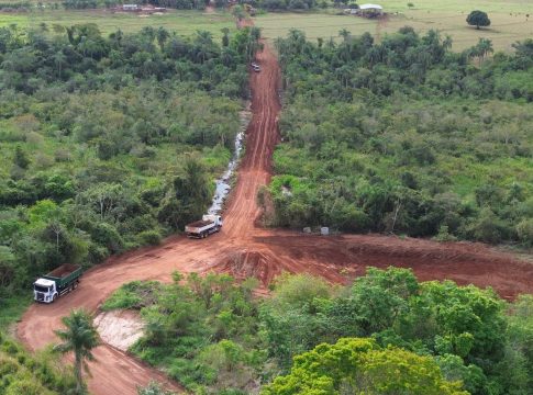 Governo de Mundo Novo finaliza estrada que liga comunidade do Jatinho ao Assentamento Pedro Ramalho