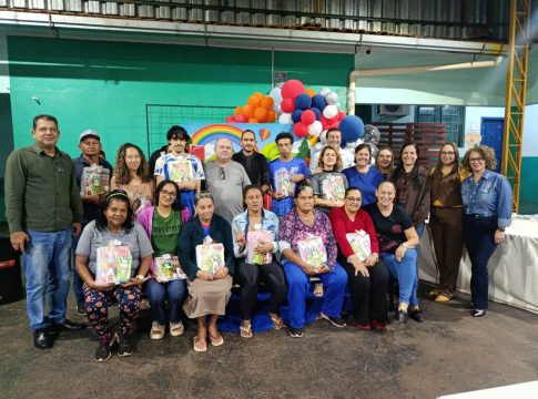 Governo de Mundo Novo comemora Dia do Estudante com alunos da EJA