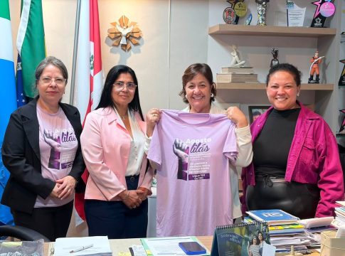 Rede de proteção às mulheres é fortalecida com visita integrada durante o Agosto Lilás