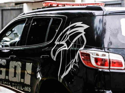 Jovem invade casa tenta matar ex-padrasto a facadas no Jardim Centro Oeste