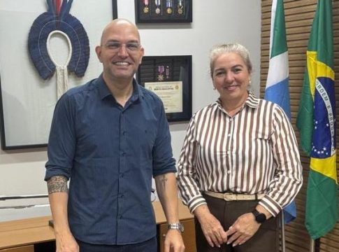Vereadora Márcia Filipus busca soluções para perícias de servidores readaptados e cobra atenção à insalubridade na Educação